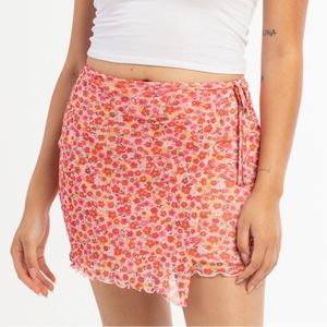 🌿NWT•Full Tilt•Floral•Wrap Skirt•Size M•